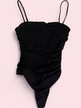Aritzia Babaton Contour Ruched Bodysuit